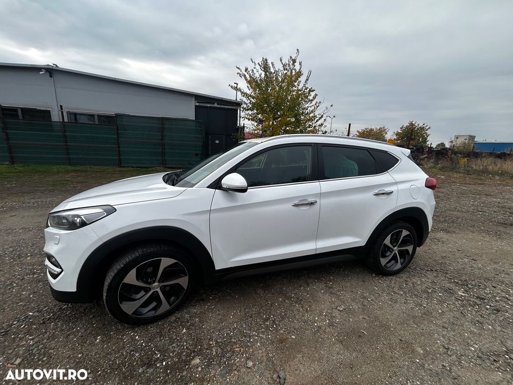 Hyundai Tucson - 2