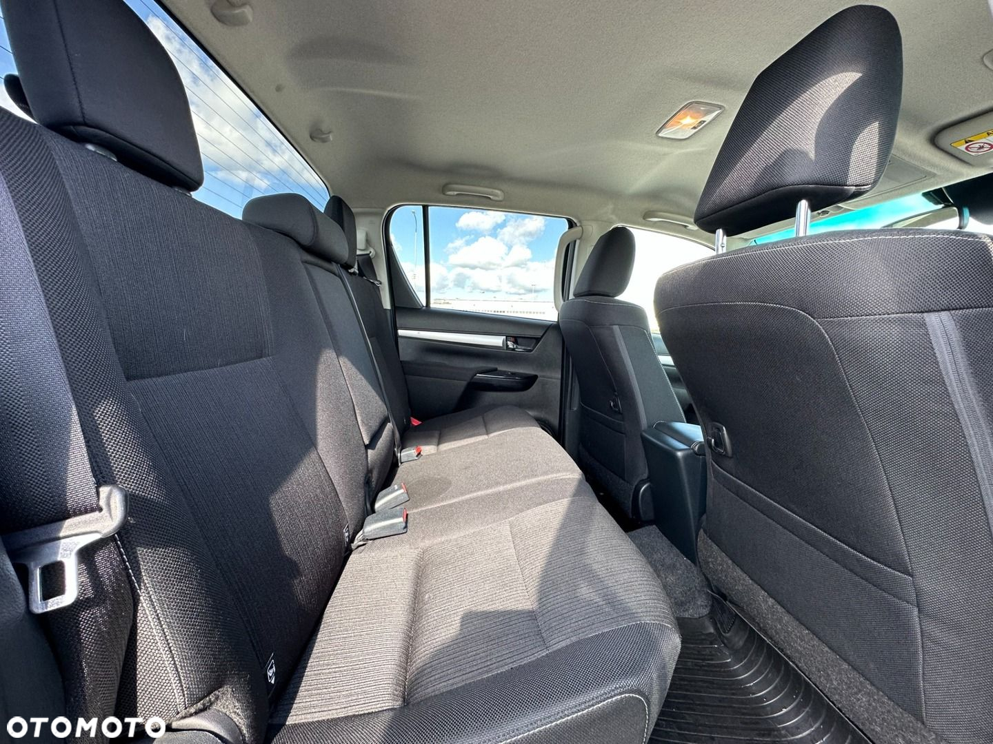 Toyota Hilux 2.8 D-4D Double Cab SR5 4x4 - 12