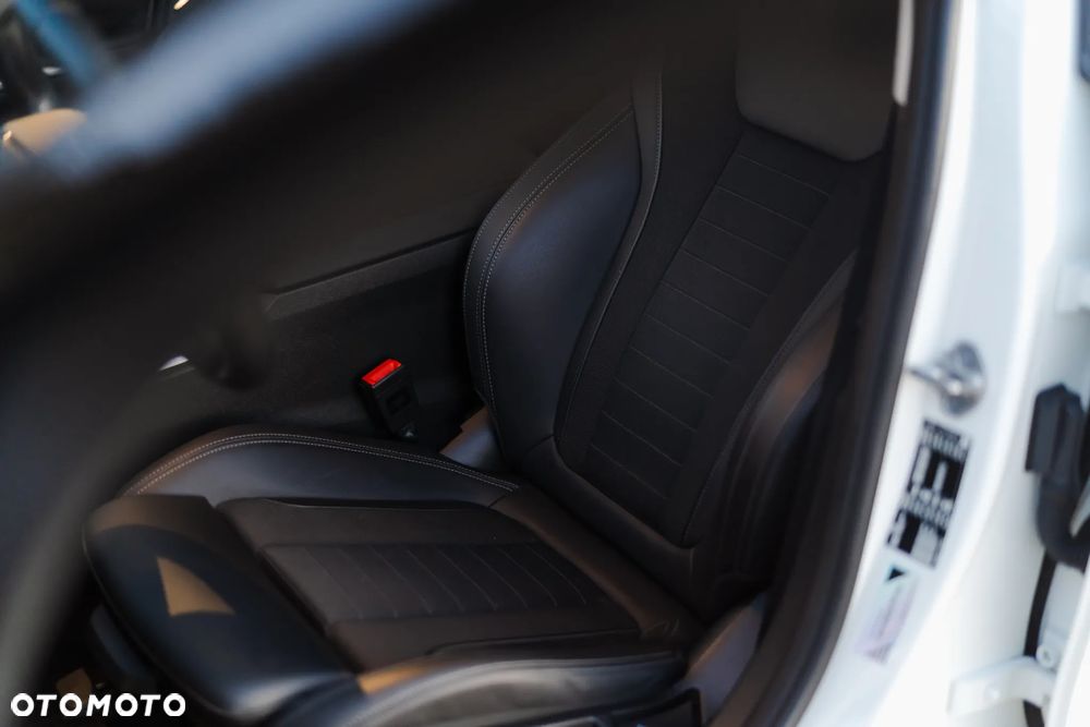 BMW Seria 3 318d - 3