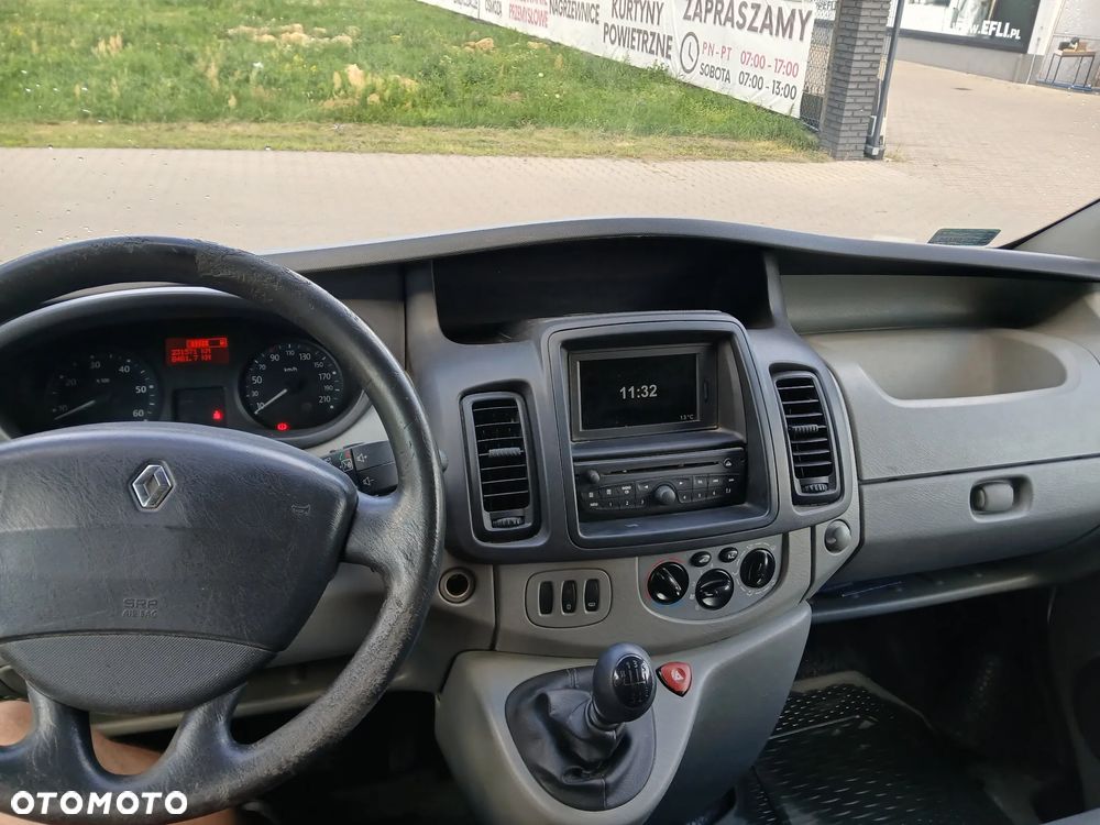 Renault TRAFIC - 11