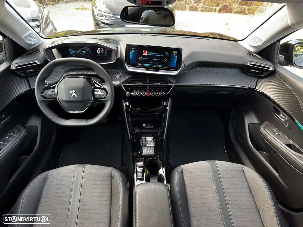 Peugeot e-208 Allure - 6