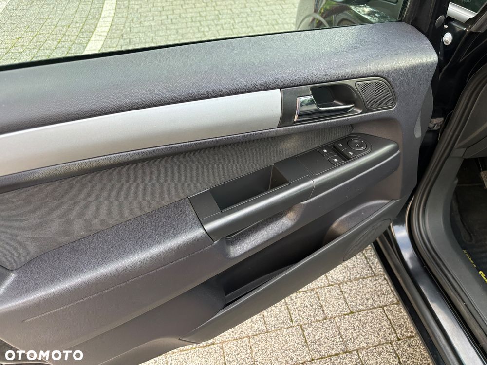 Opel Zafira 1.8 Family Plus - 27