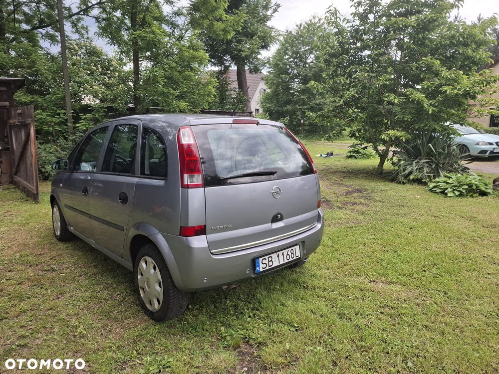Opel Meriva 1.6 16V Essentia Easytronic - 10