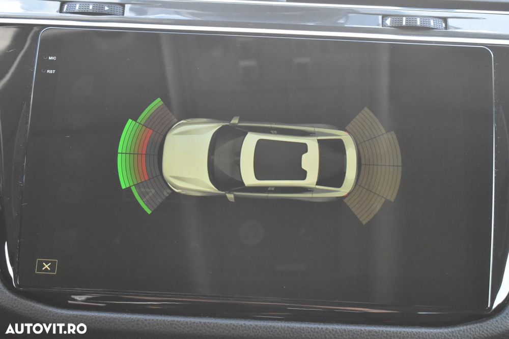 Volkswagen Tiguan 2.0 TDI SCR 4MOTION (BlueMotion Techn.) DSG Comfortline - 24