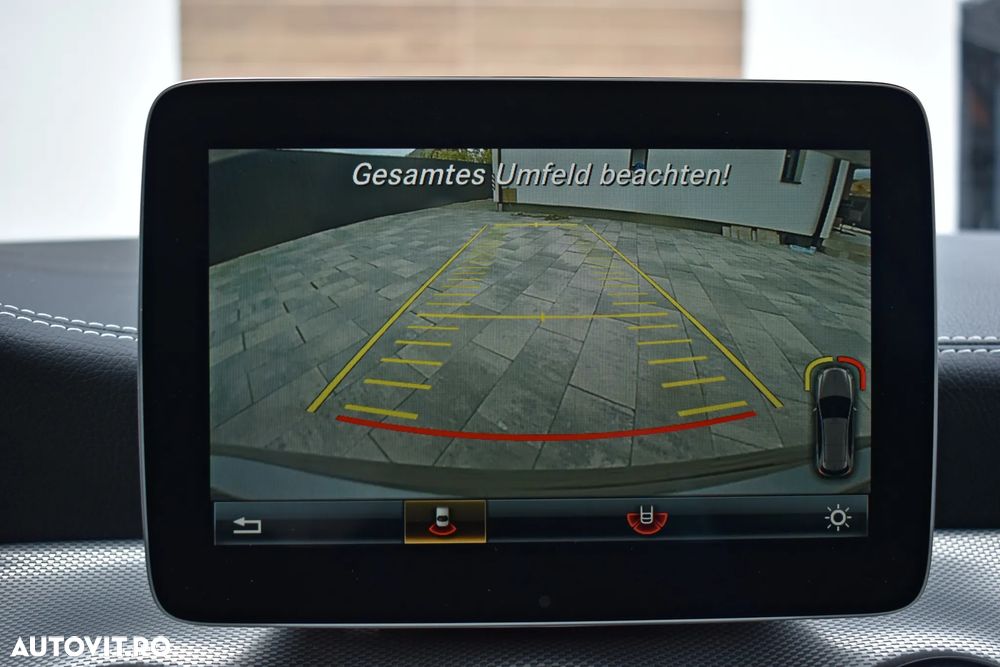 Mercedes-Benz A 220 4MATIC Aut. - 24