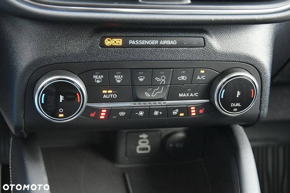 Ford Kuga - 29