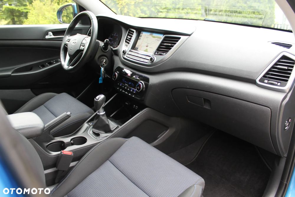 Hyundai Tucson 1.7 CRDI BlueDrive Style 2WD - 32
