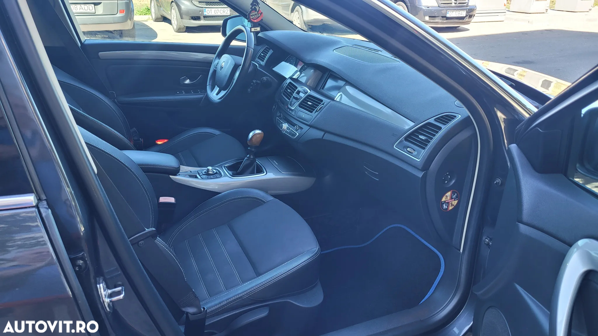 Volkswagen Polo - 8
