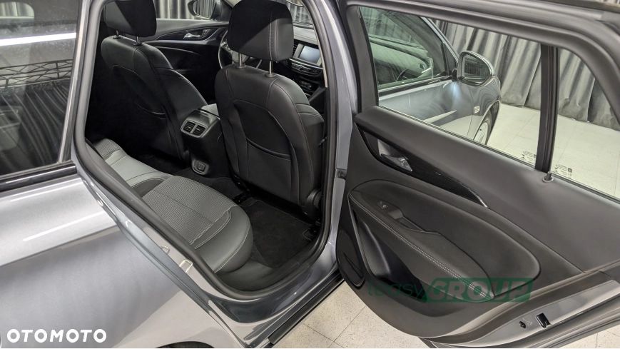 Opel Insignia 2.0 CDTI Enjoy S&S - 11