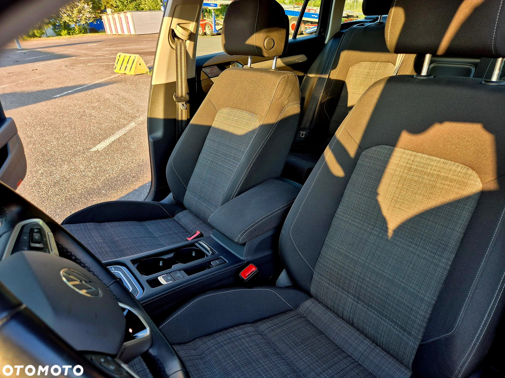Volkswagen Passat - 16