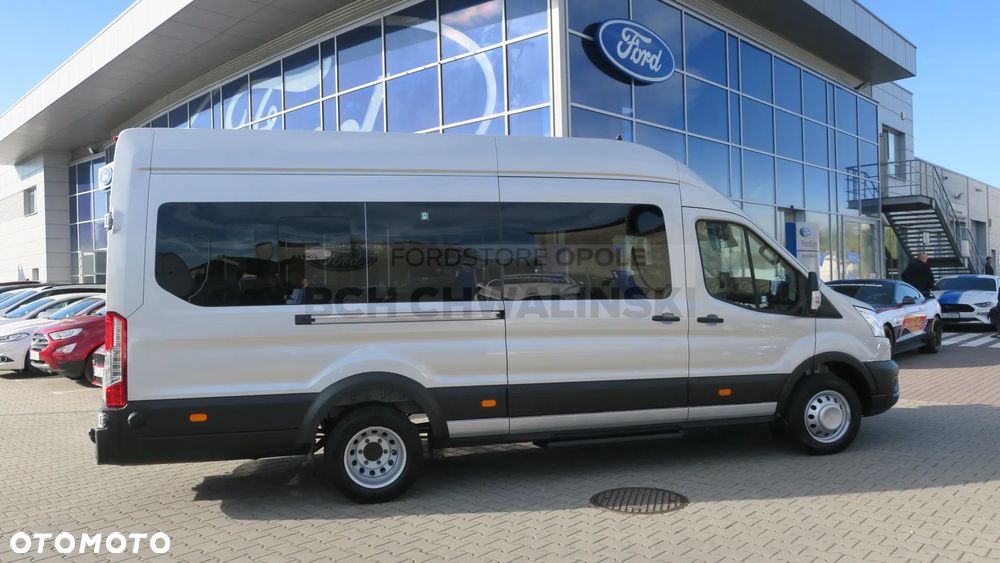 Ford Transit L4 RWD Trend - 3