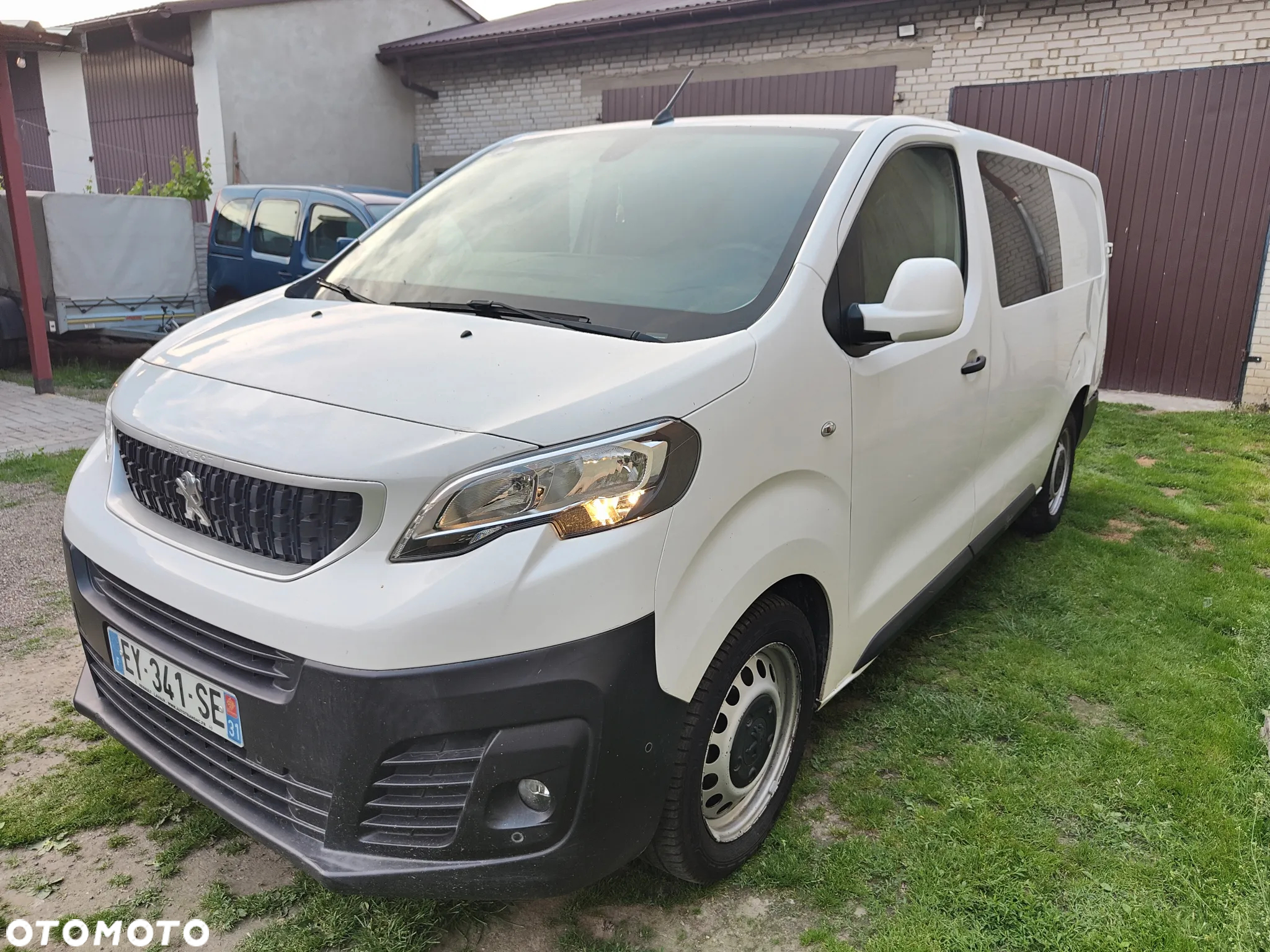 Peugeot Expert 2.0 BlueHDi Long 2,9t Premium (bryg.) - 2