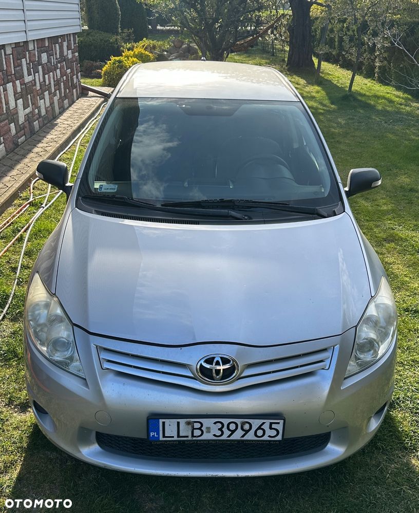 Toyota Auris 1.6 2010 - 8