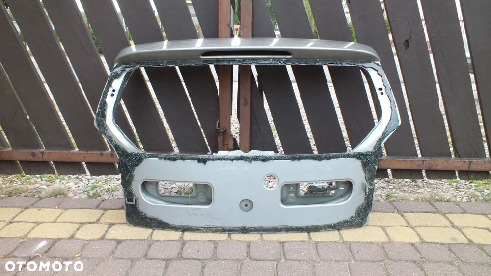 Klapa tylna Volkswagen  UP - 1