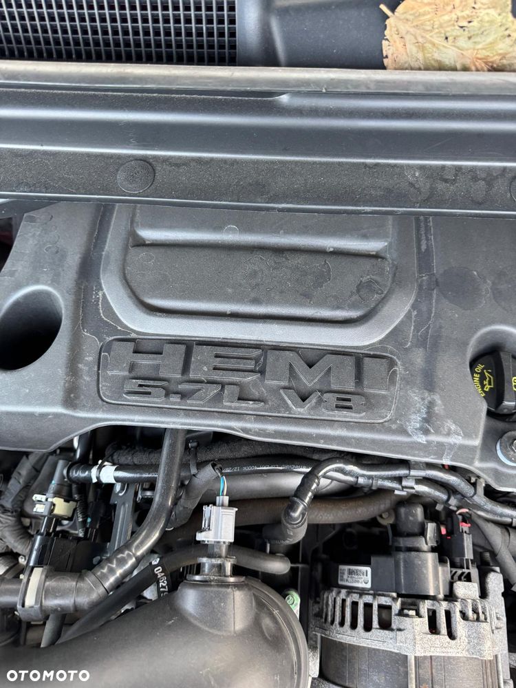RAM 1500 Crew Cab Sport - 35