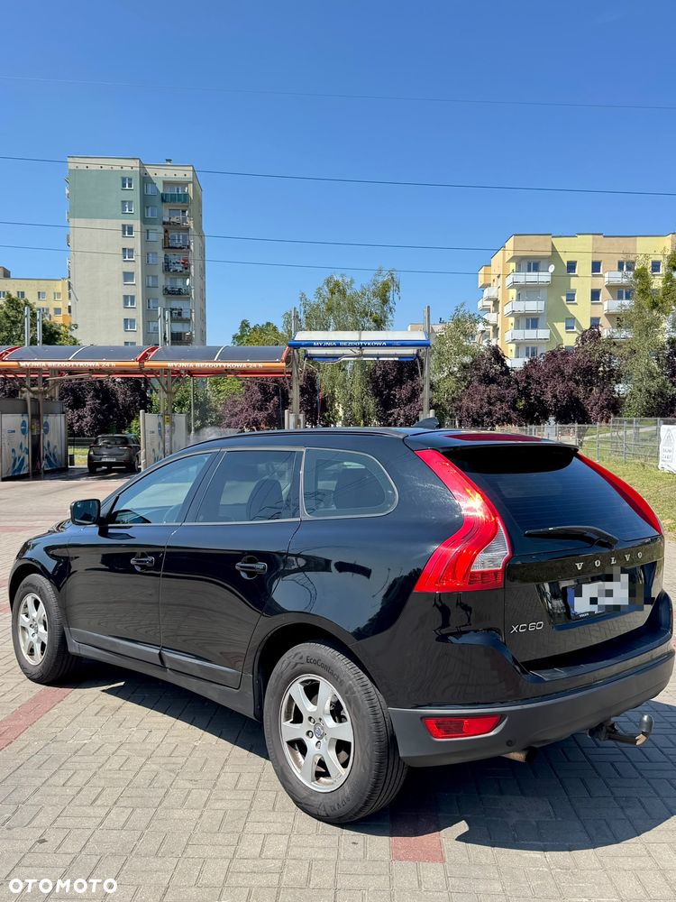Volvo XC 60 D3 Momentum - 9