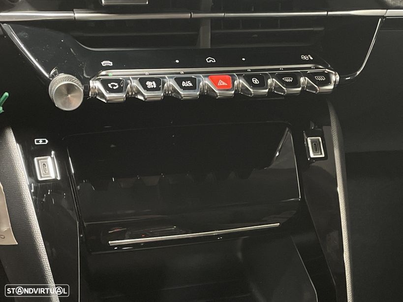 Peugeot 2008 1.2 PureTech Allure Pack - 15