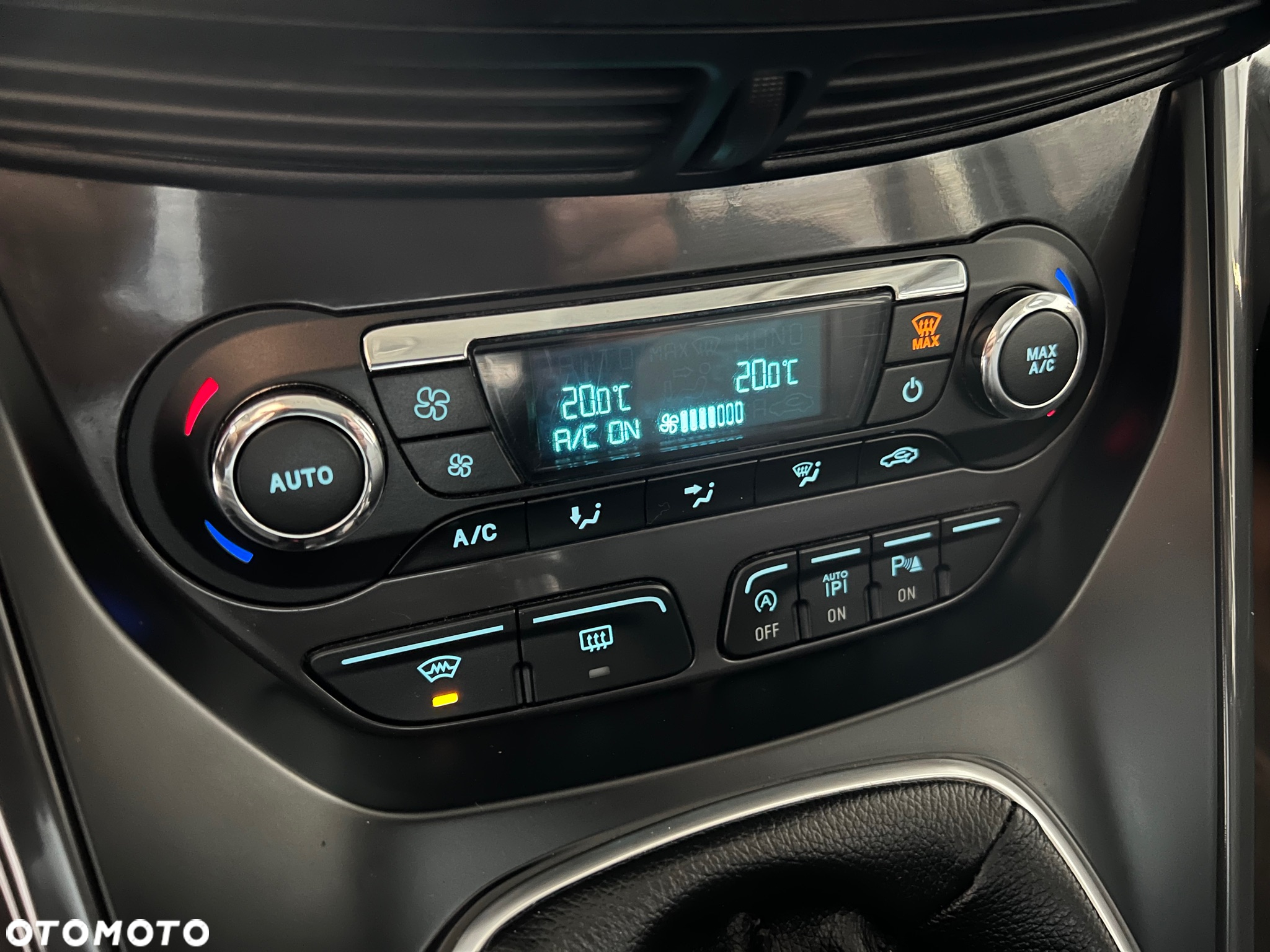 Ford Kuga - 16