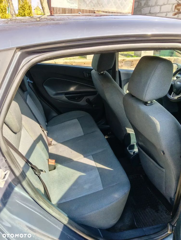 Ford Fiesta - 5