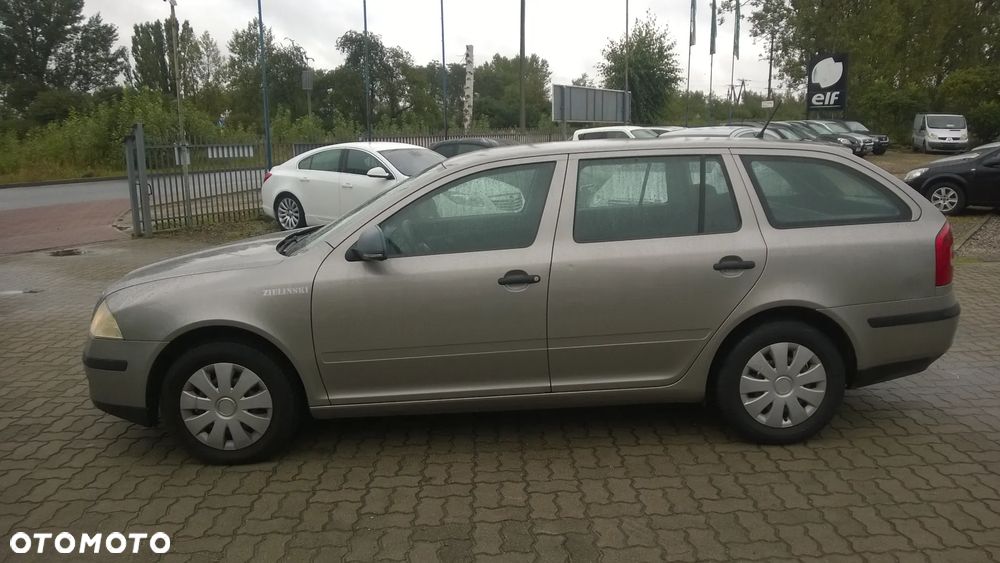 Skoda Octavia 1.6 Ambition - 3