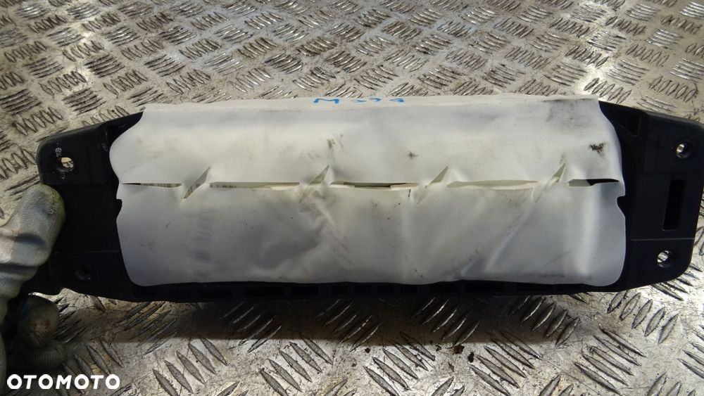 mercedes c klasa w205 airbag pasażera 2058600002 nr m379 - 1