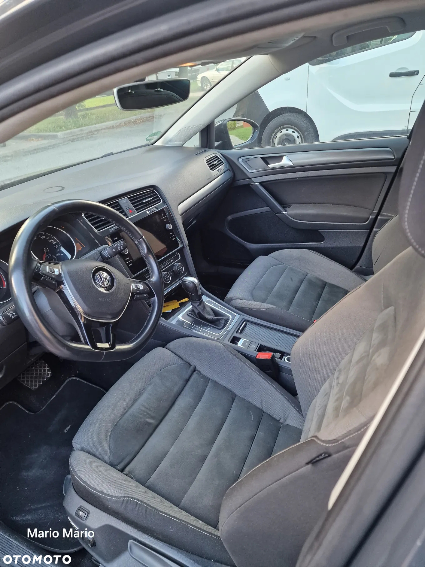 Volkswagen Golf 2.0 TDI BlueMotion Technology DSG Comfortline - 8
