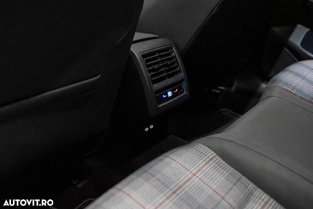 Volkswagen Golf 2.0 TSI DSG GTI - 20