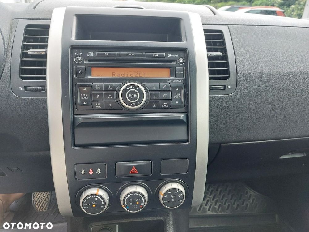 Nissan X-Trail - 25