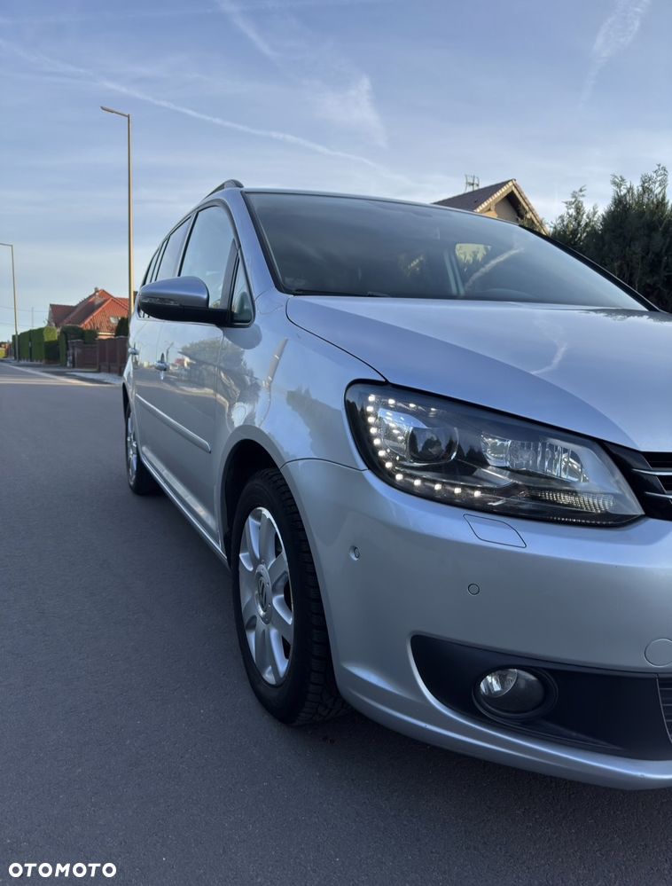 Volkswagen Touran 1.6 TDI DPF BlueMotion Technology Highline - 3