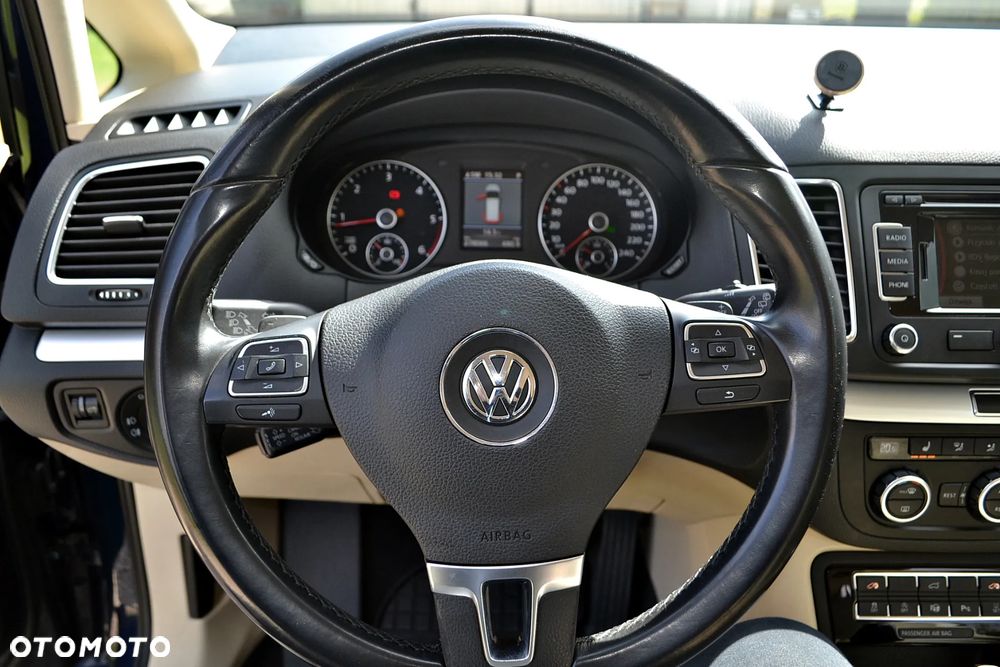 Volkswagen Sharan 2.0 TDI DSG BlueMotion Technology Highline - 30