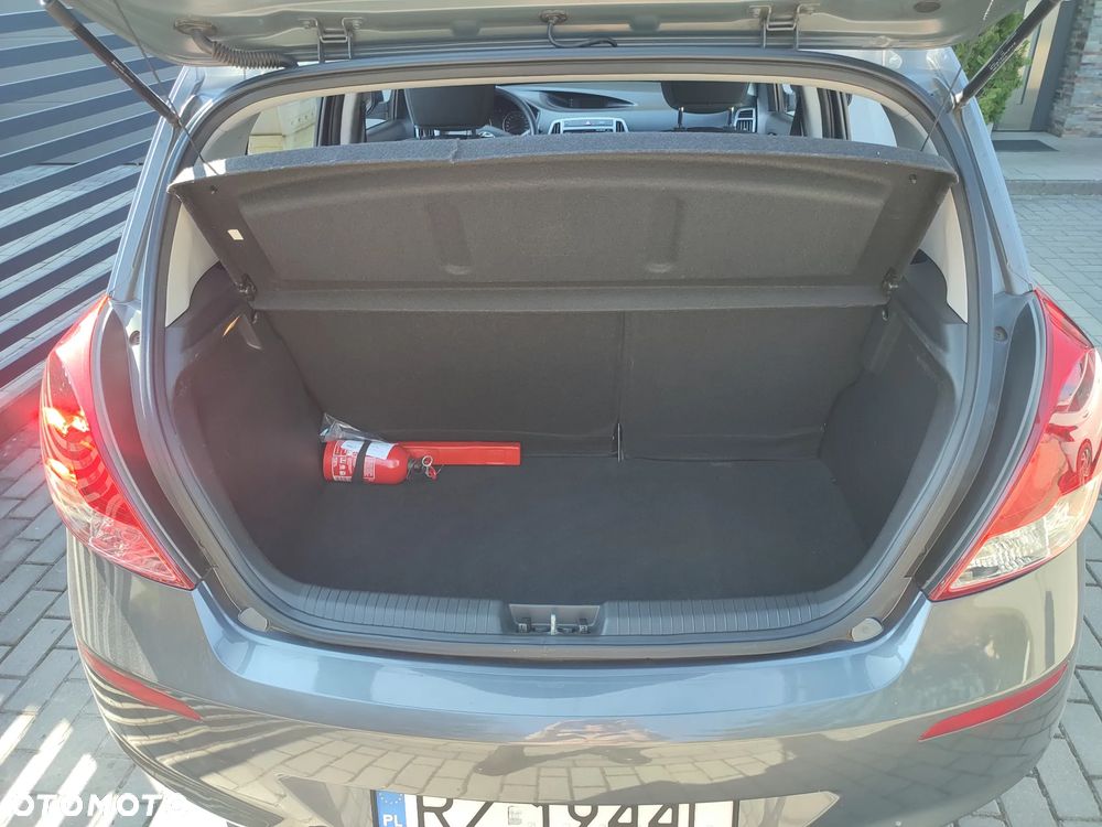 Hyundai i20 1.25 Classic + - 7