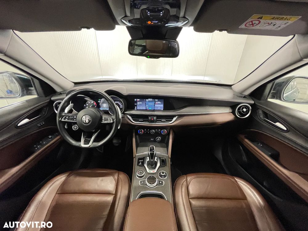 Alfa Romeo Stelvio 2.0 Turbo AWD AT8 Veloce - 8