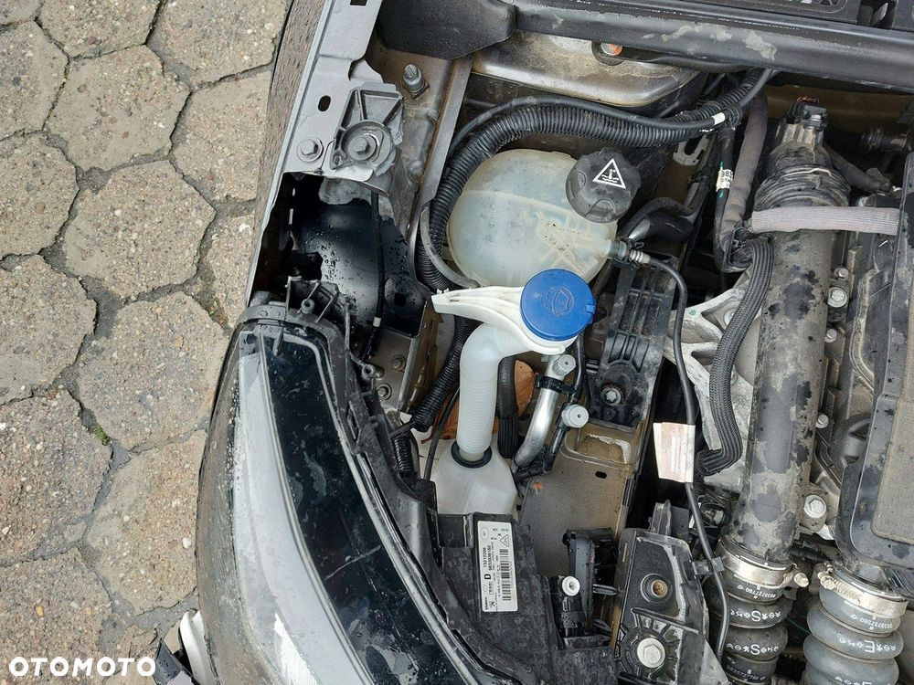 Peugeot 2008 - 13