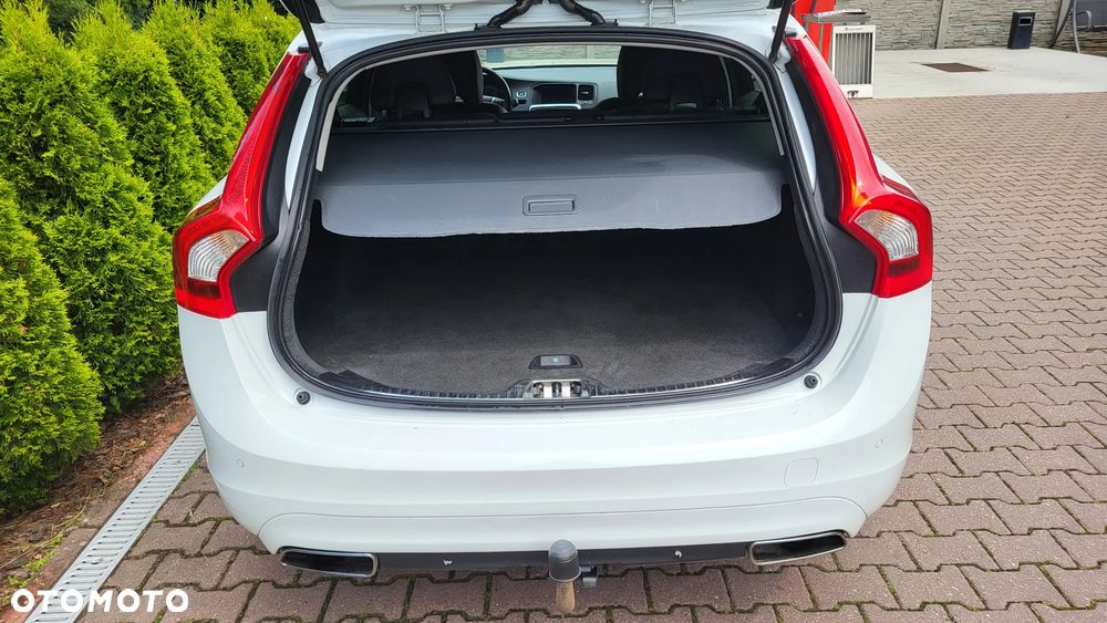 Volvo V60 D4 Drive-E Momentum - 12