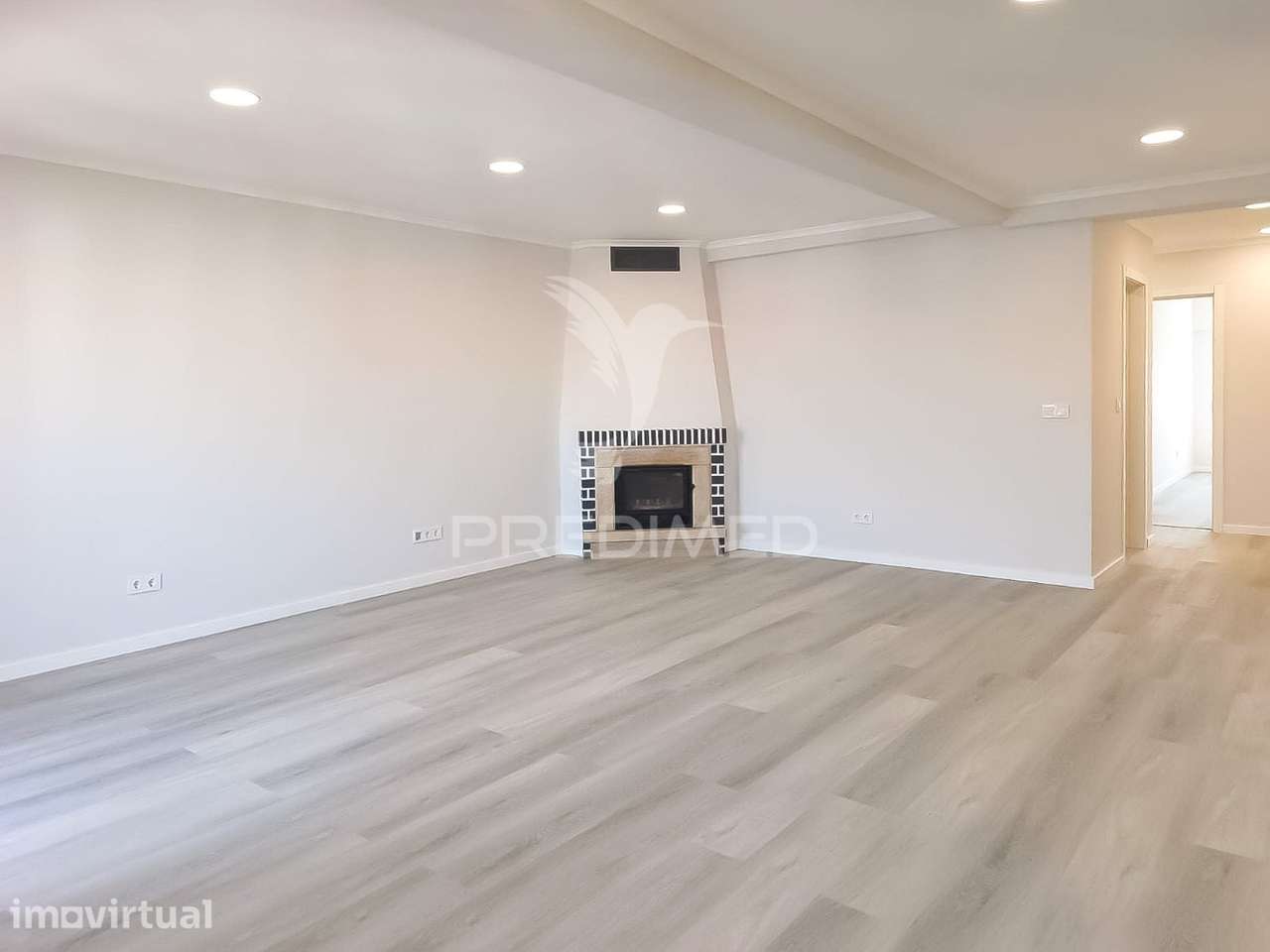 Apartamento T4 Totalmente Remodelado | Amora - Grande imagem: 5/29