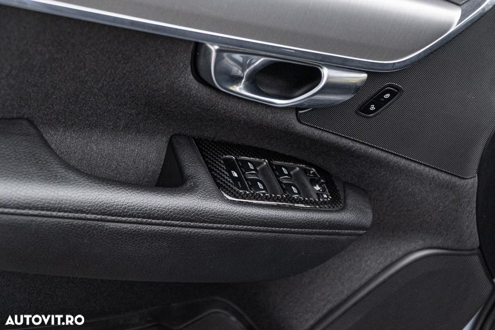 Volvo S90 D4 Geartronic Momentum Pro - 24