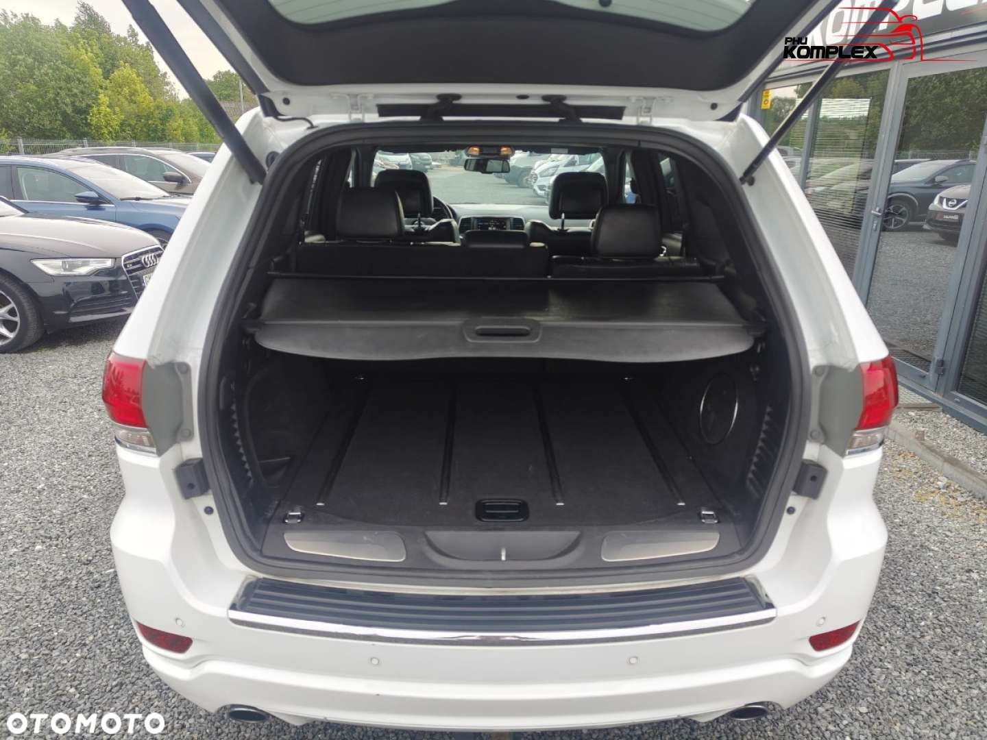 Jeep Grand Cherokee - 10