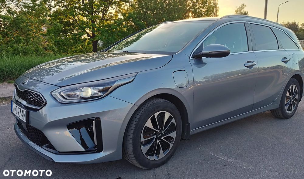 Kia Ceed 1.6 GDI PHEV XL DCT - 1