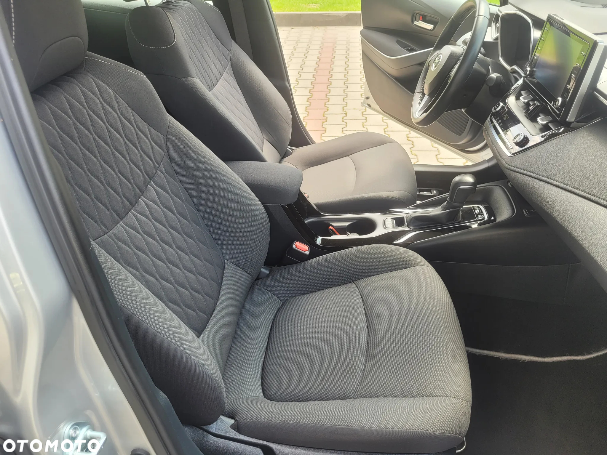 Toyota Corolla 1.8 Hybrid Comfort - 21