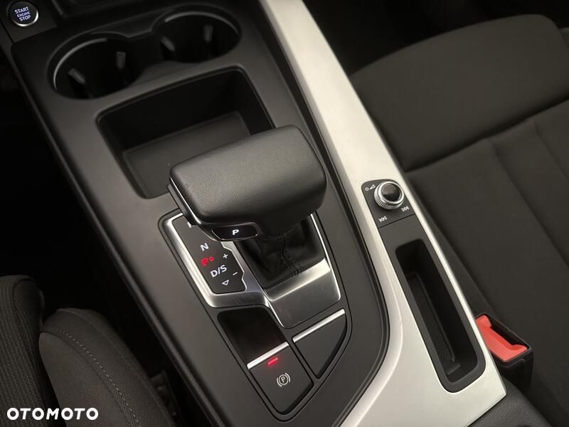 Audi A4 Avant 35 TFSI mHEV S tronic - 17