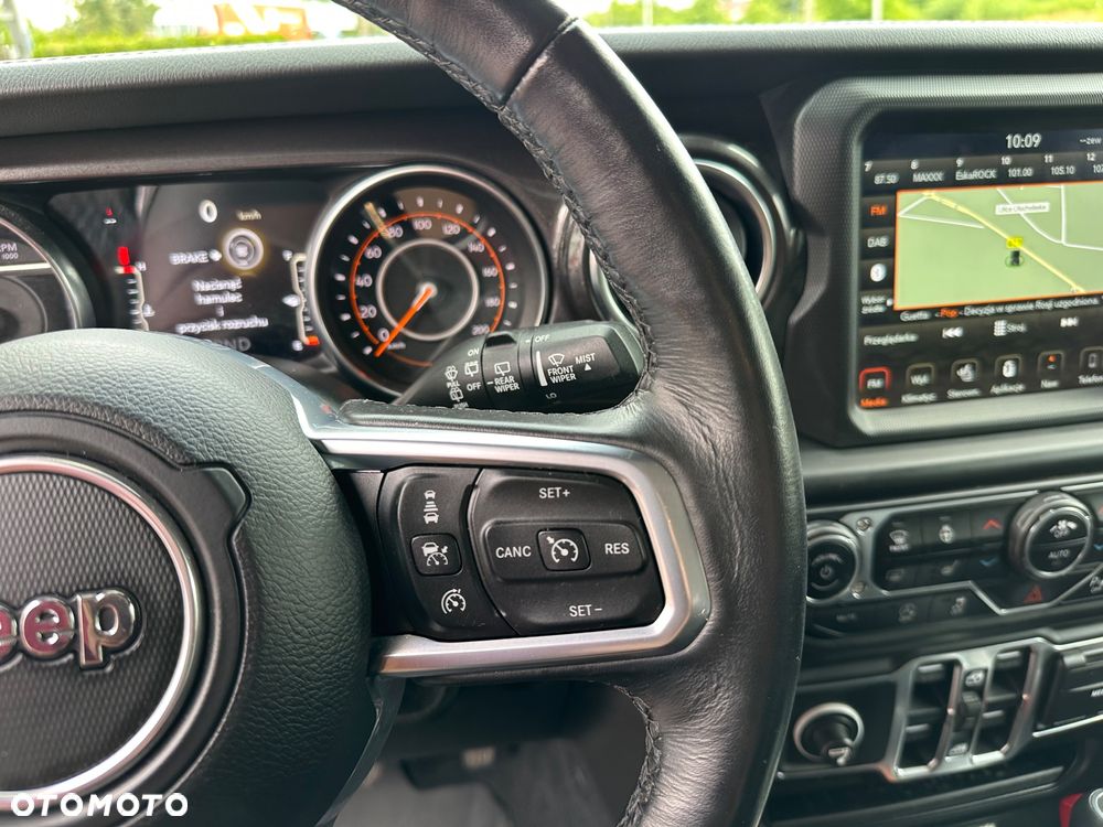 Jeep Wrangler Unlimited GME 2.0 Turbo Sahara - 24