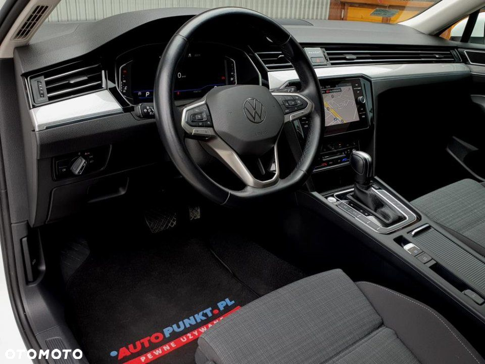 Volkswagen Passat - 9