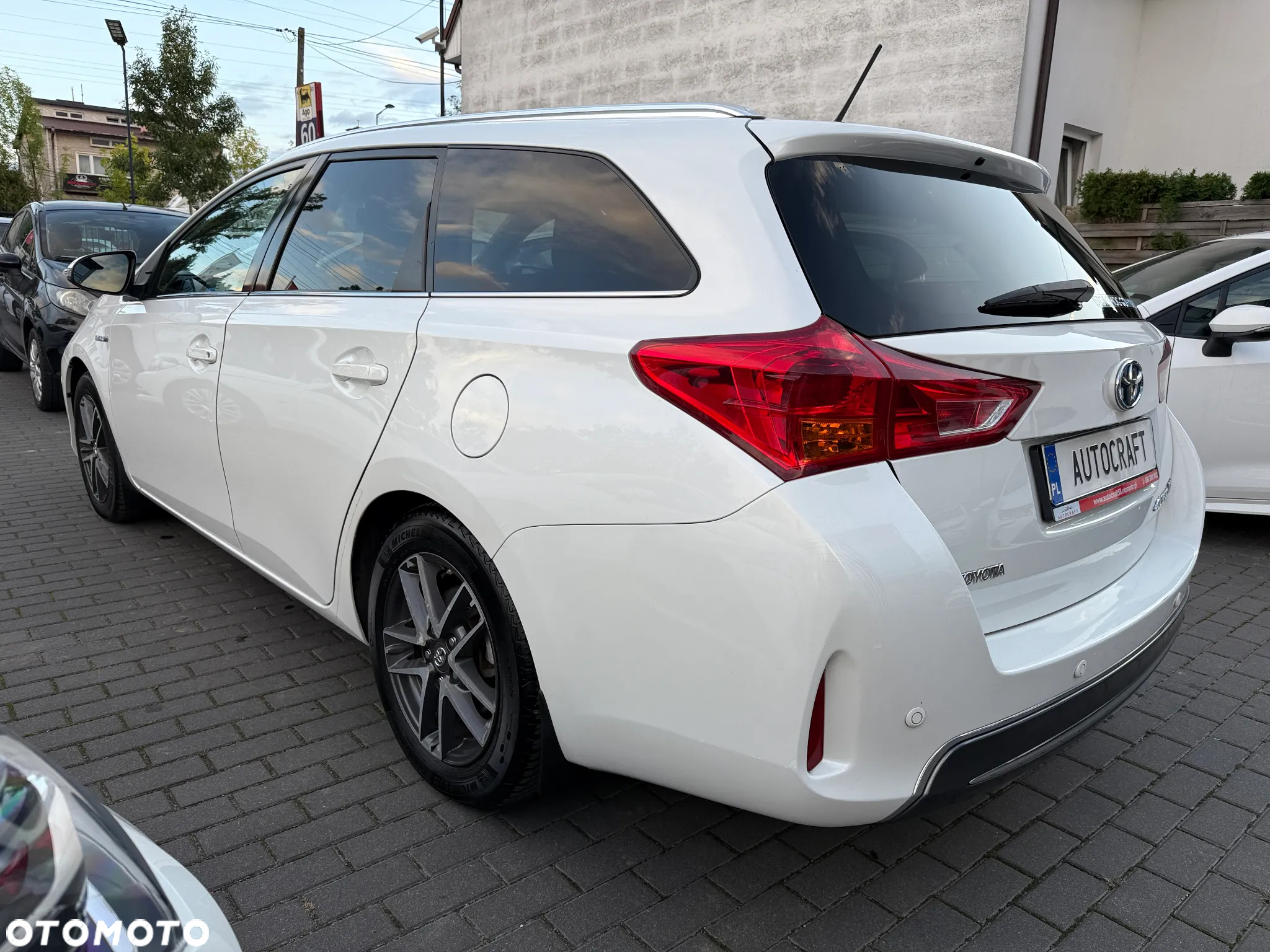 Toyota Auris 1.8 HSD Luna - 27
