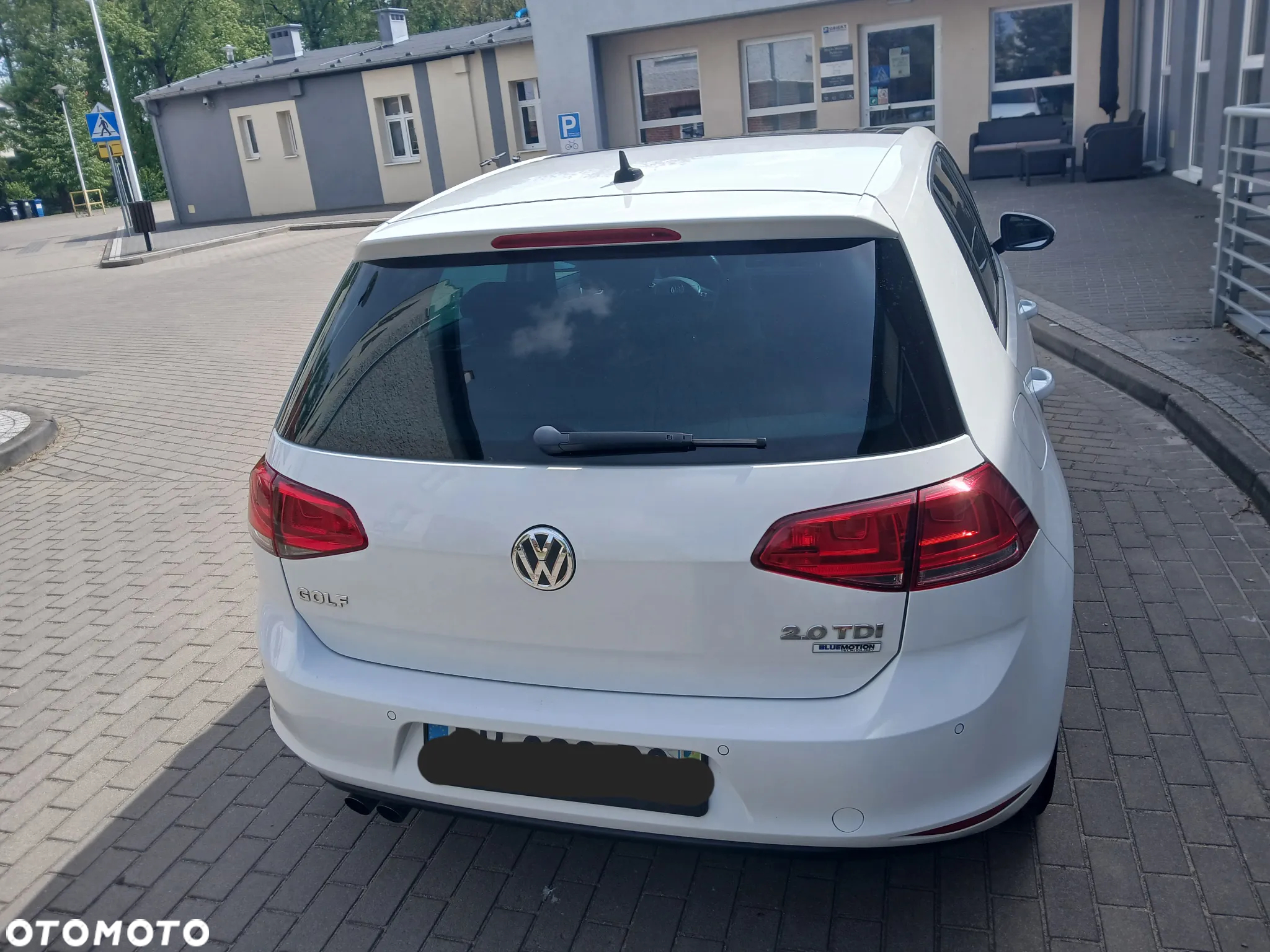 Volkswagen Golf 2.0 TDI BlueMotion Technology DSG Lounge - 7