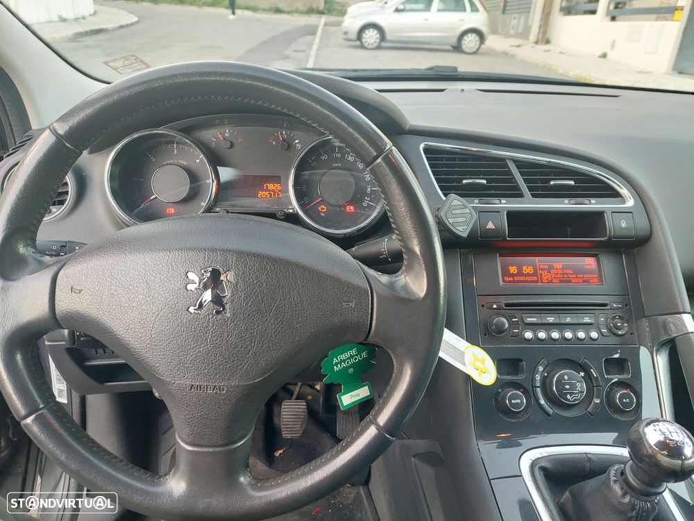 Peugeot 3008 1.6 HDi Executive - 14