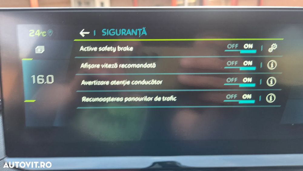 Peugeot 3008 PHEV EAT8 Allure - 29