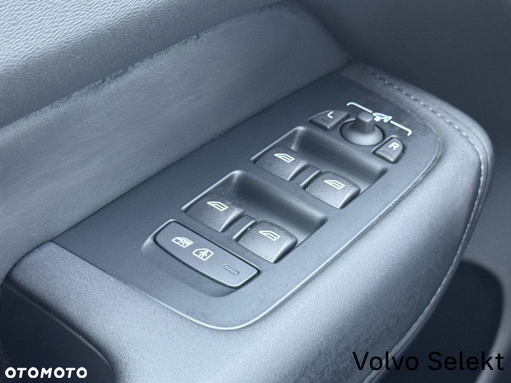 Volvo XC 60 - 38