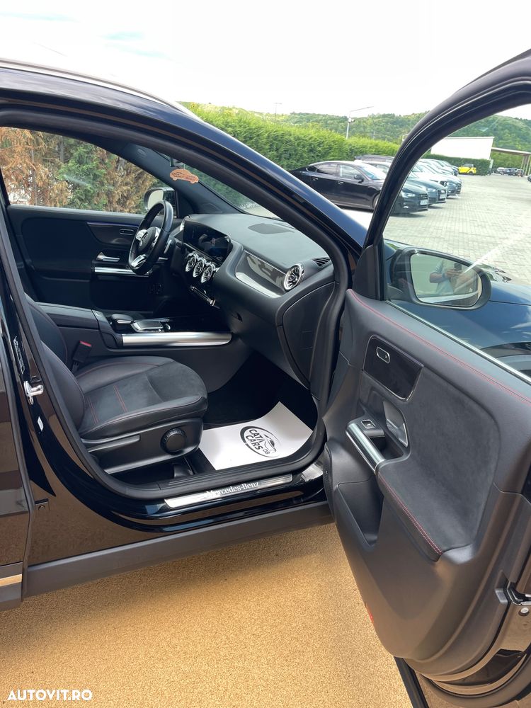 Mercedes-Benz GLA - 21