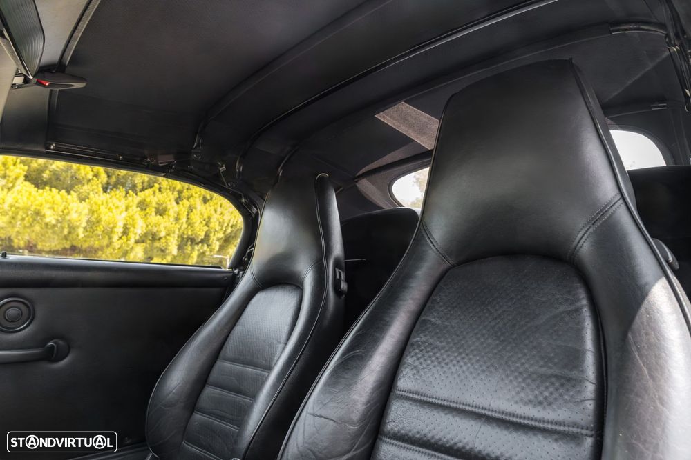 Porsche 911 Série F - 14