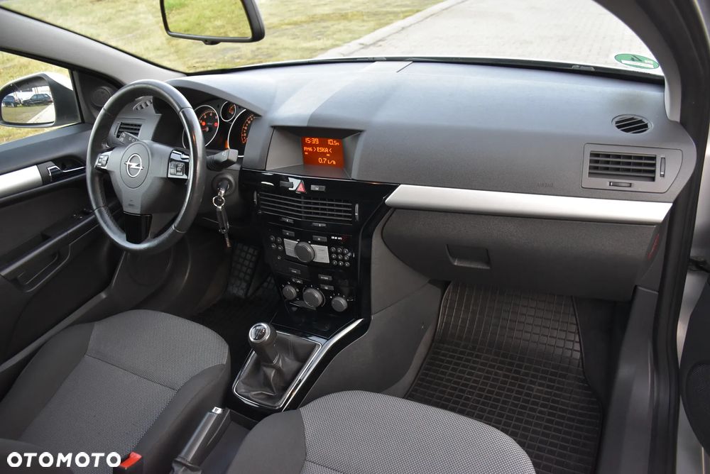 Opel Astra 1.6 Edition 111 Jahre - 22